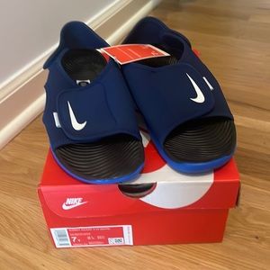NWT Nike Youth size 7 SUNRAY ADJUST 5 V2 water shoes